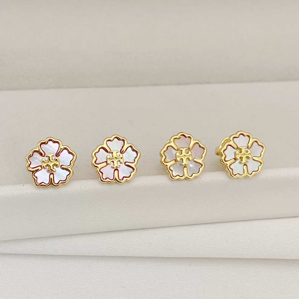 Tory Burch Shell Flower Stud Earrings